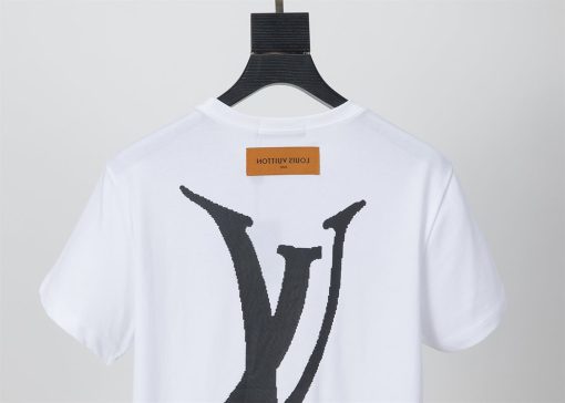 Louis Vuitton T-shirt - LT096