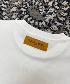 Louis Vuitton T-shirt - LT123