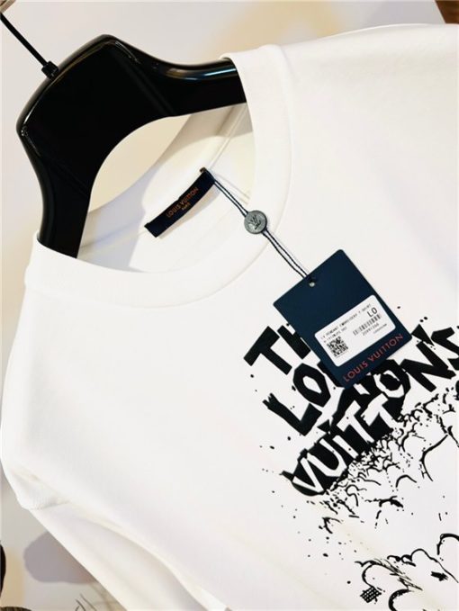 Louis Vuitton T-shirt - LT126