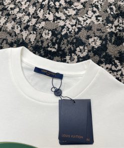 Louis Vuitton T-shirt - LT153