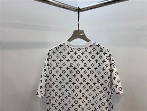 Louis Vuitton T-shirt - LT180