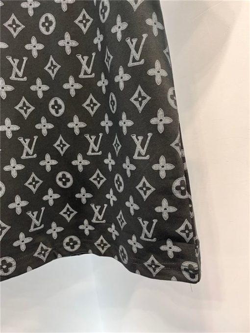 Louis Vuitton T-shirt - LT182