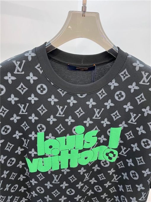 Louis Vuitton T-shirt - LT182