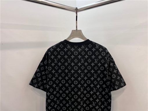 Louis Vuitton T-shirt - LT182