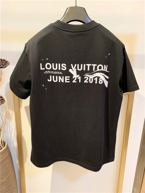 Louis Vuitton T-shirt - LT203