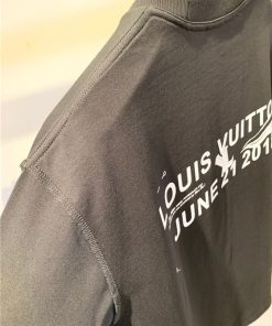 Louis Vuitton T-shirt - LT203