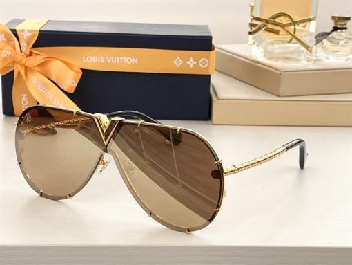 Louis Vuitton Sunglasses - LGV047