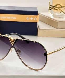 Louis Vuitton Sunglasses - LGV049