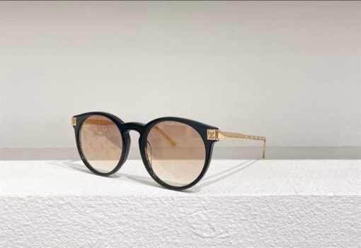 Louis Vuitton Sunglasses - LGV037