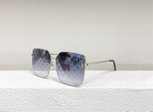 Louis Vuitton Sunglasses - LGV062