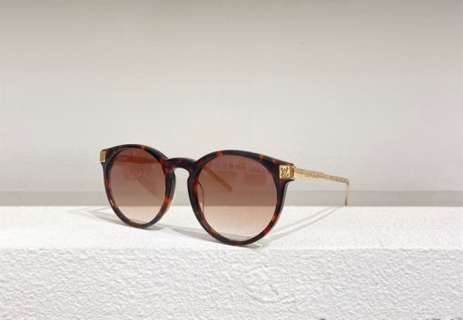 Louis Vuitton Sunglasses - LGV038