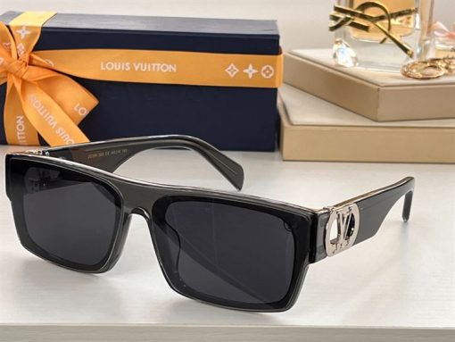 Louis Vuitton Sunglasses - LGV014