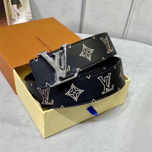 Louis Vuitton Belt - LBT111