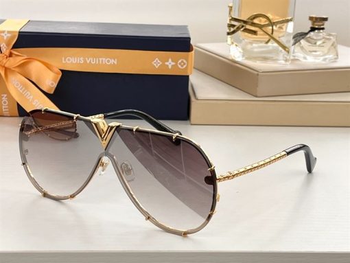 Louis Vuitton Sunglasses - LGV048