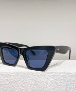 Louis Vuitton Sunglasses - LGV070