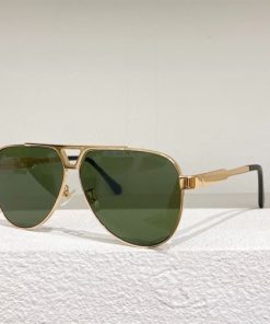 Louis Vuitton Sunglasses - LGV055