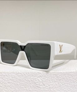 Louis Vuitton Sunglasses - LGV025