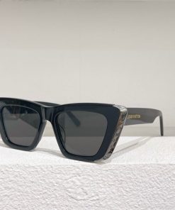 Louis Vuitton Sunglasses - LGV074
