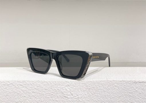 Louis Vuitton Sunglasses - LGV074