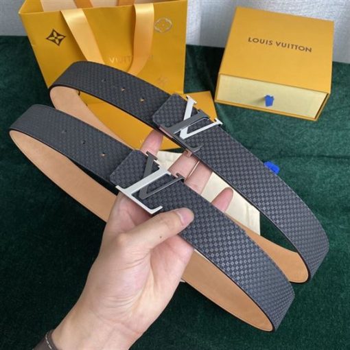 Louis Vuitton Belt - LBT070