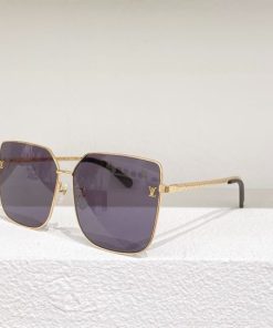 Louis Vuitton Sunglasses - LGV063