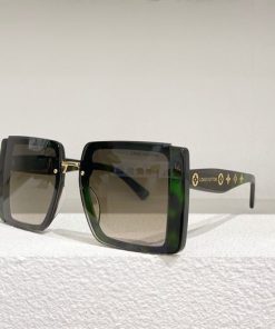 Louis Vuitton Sunglasses - LGV021