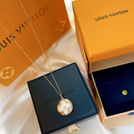 Louis Vuitton Necklace – LCN10