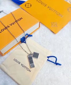 Louis Vuitton Necklace – LCN18