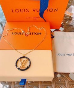 Louis Vuitton Necklace – LCN26