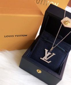 Louis Vuitton Necklace – LCN49