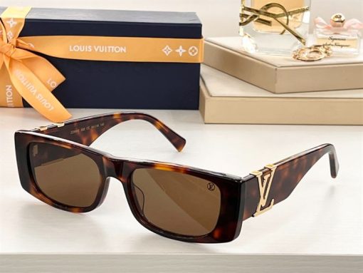 Louis Vuitton Sunglasses - LGV002