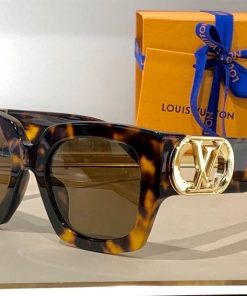 Louis Vuitton Sunglasses - LGV003