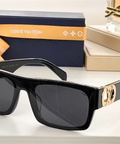 Louis Vuitton Sunglasses - LGV007