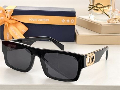 Louis Vuitton Sunglasses - LGV007