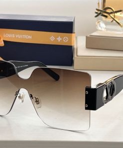 Louis Vuitton Sunglasses - LGV008
