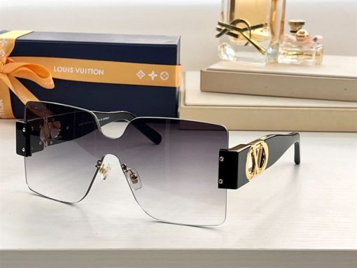 Louis Vuitton Sunglasses - LGV009