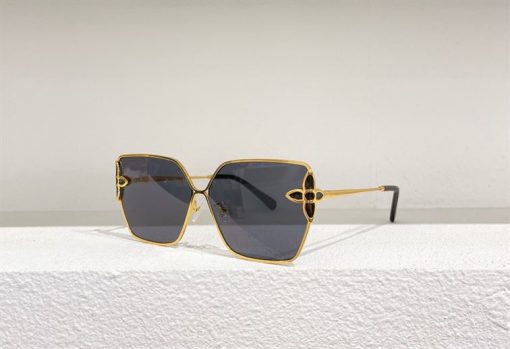 Louis Vuitton Sunglasses - LGV043