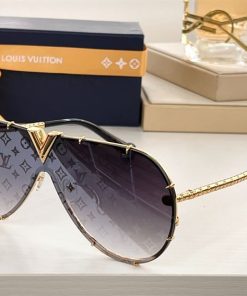 Louis Vuitton Sunglasses - LGV050