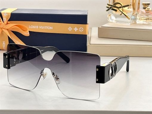 Louis Vuitton Sunglasses - LGV013