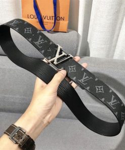 Louis Vuitton Belt - LBT040
