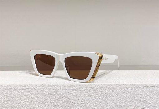 Louis Vuitton Sunglasses - LGV076