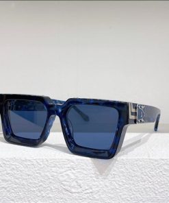 Louis Vuitton Sunglasses - LGV035